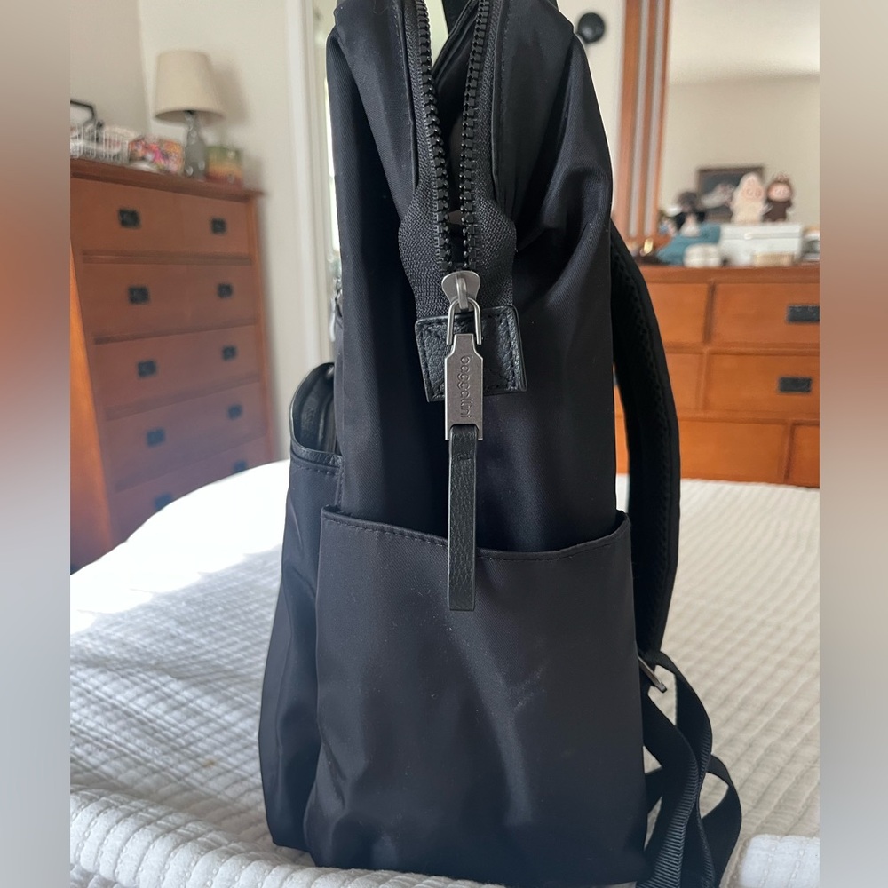 Baggallini Soho Backpack / Work Bag – NWT - Picture 3 of 7